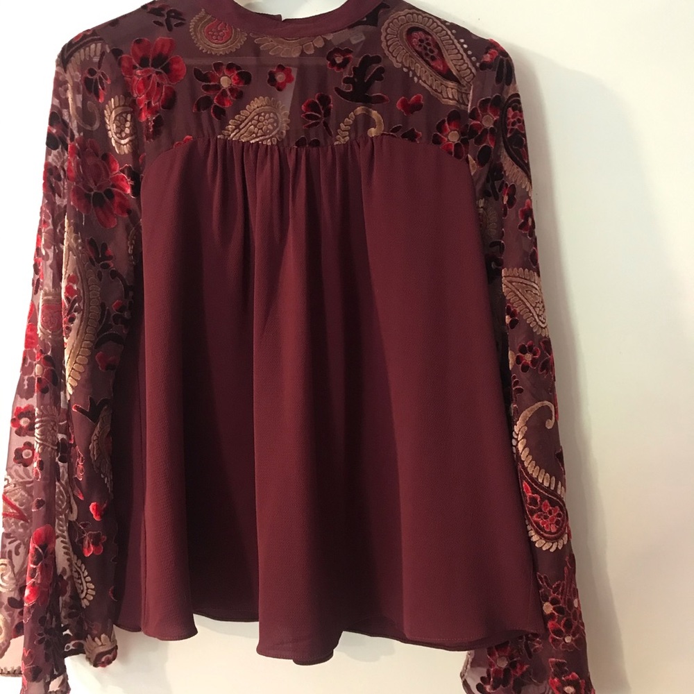 Floral print top - maroon
